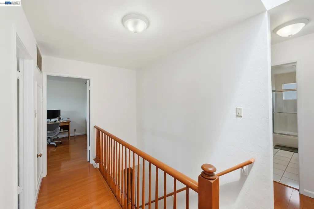438 Leland Avenue San Francisco CA 94134