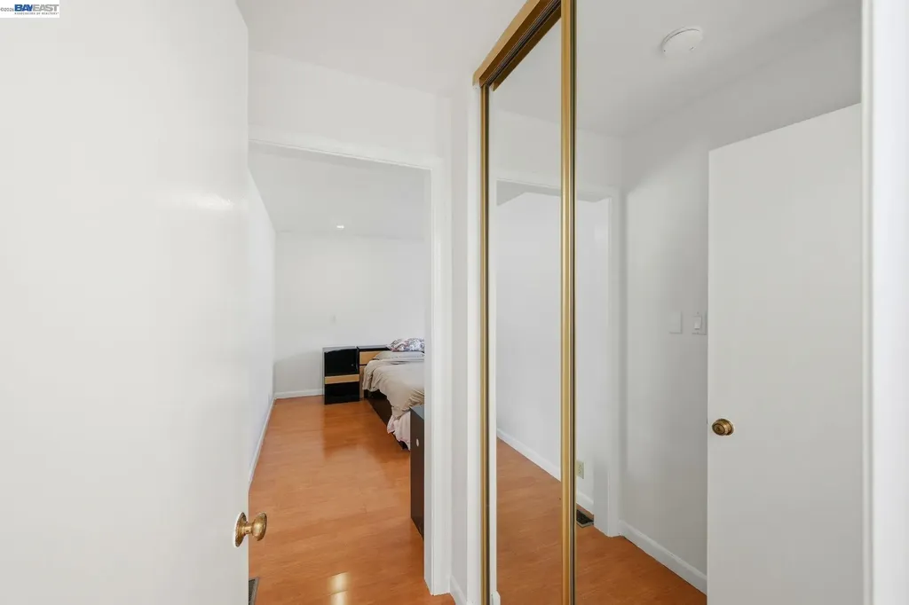 438 Leland Avenue San Francisco CA 94134