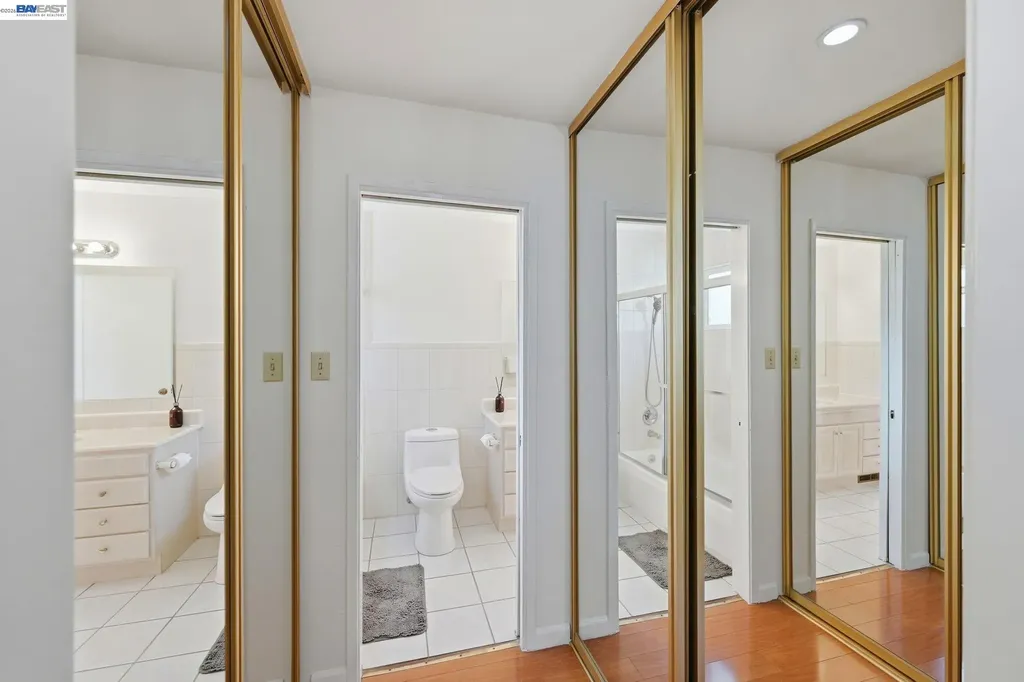438 Leland Avenue San Francisco CA 94134