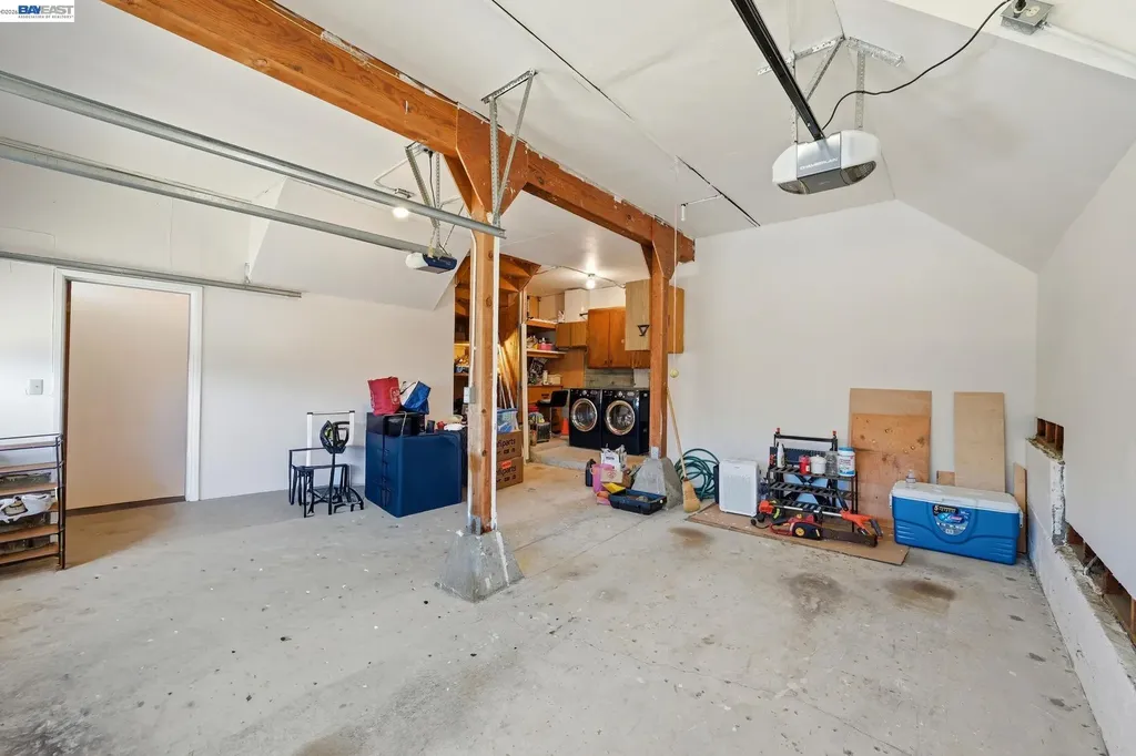 438 Leland Avenue San Francisco CA 94134