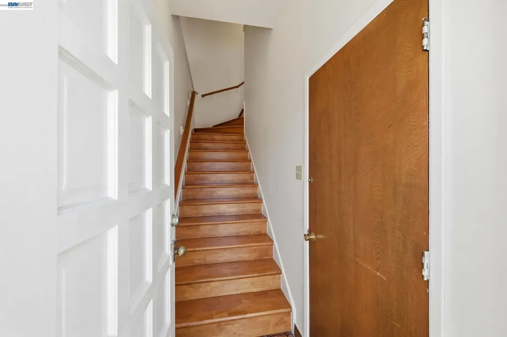 438 Leland Avenue San Francisco CA 94134