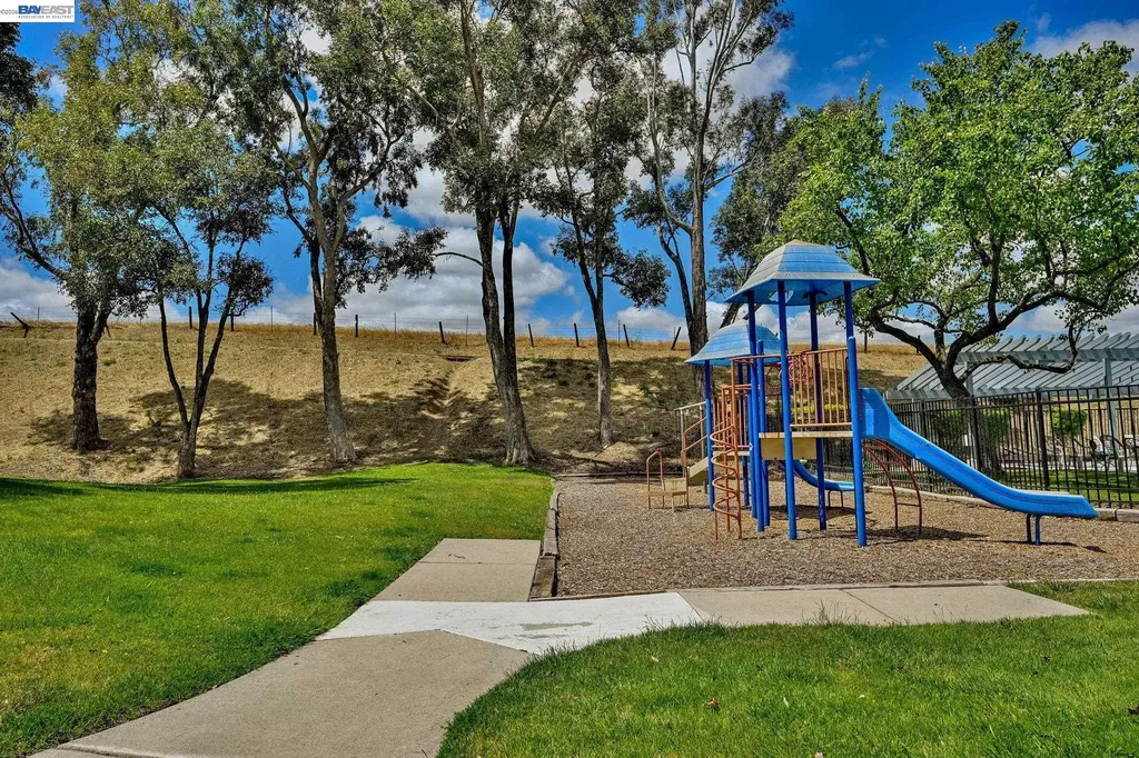1202 Spring Valley Common Livermore CA 94551