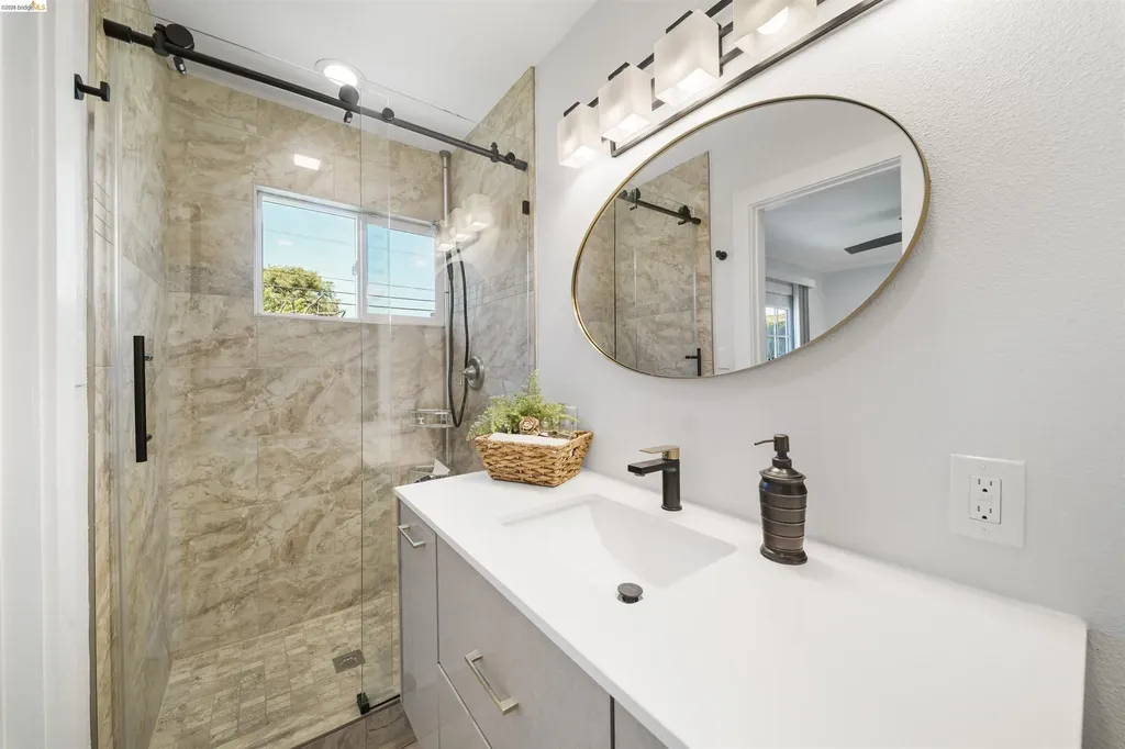 7477 Limerick Avenue Dublin CA 94568