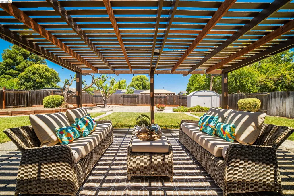 7477 Limerick Avenue Dublin CA 94568