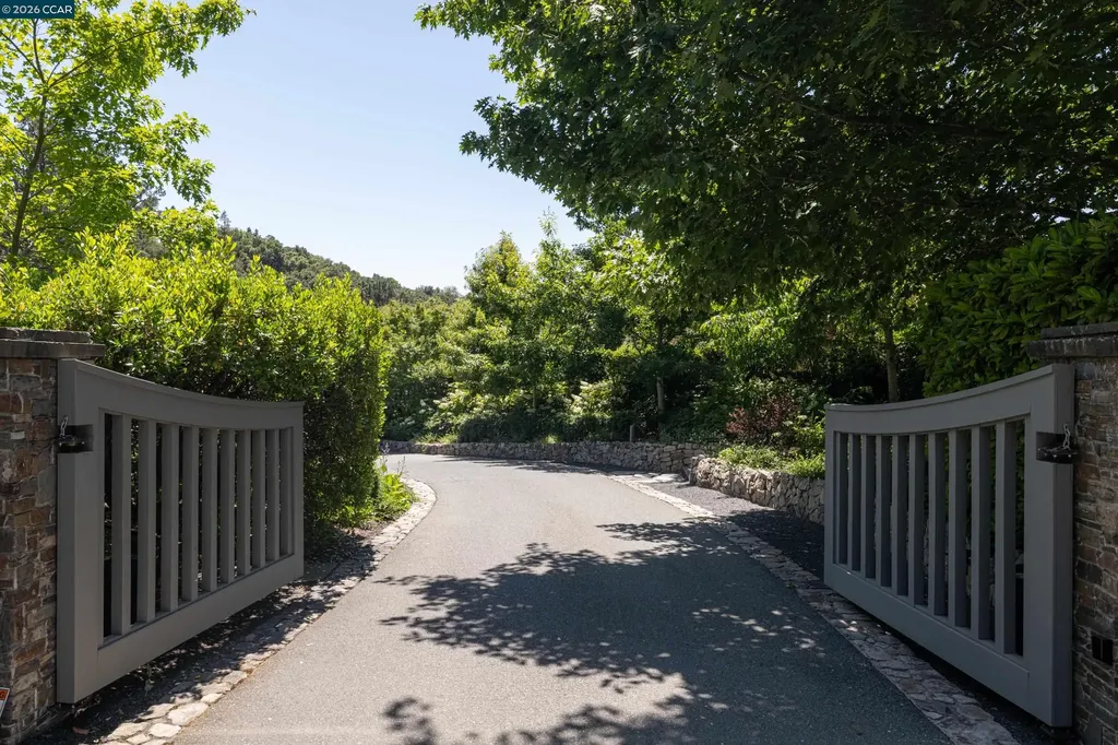 3937 Happy Valley Road Lafayette CA 94549