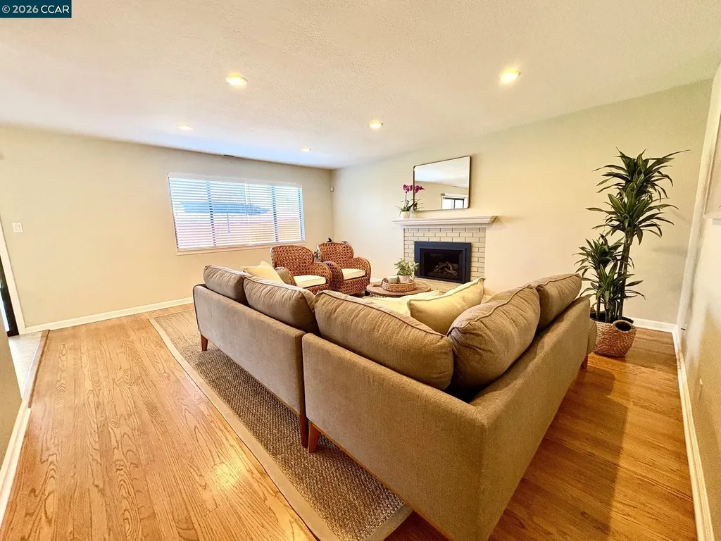 1878 Queens Road Concord CA 94519