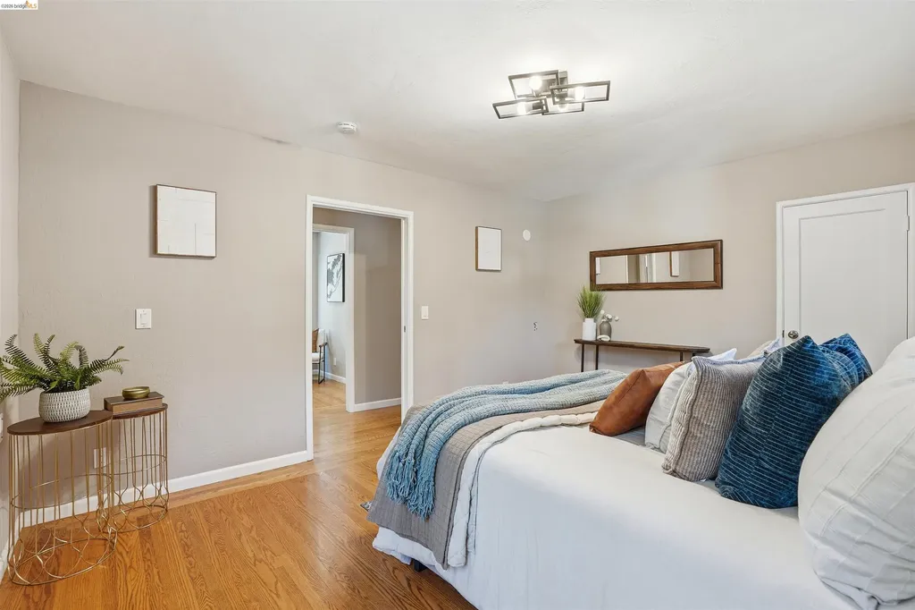 4500 Oak Hill Road Oakland CA 94605