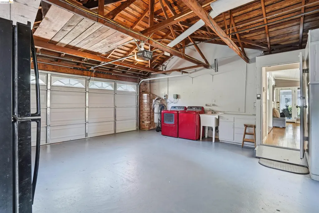 4500 Oak Hill Road Oakland CA 94605