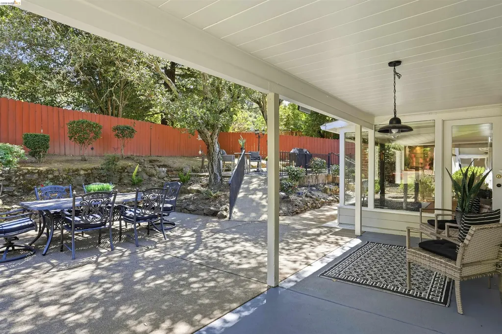 4500 Oak Hill Road Oakland CA 94605