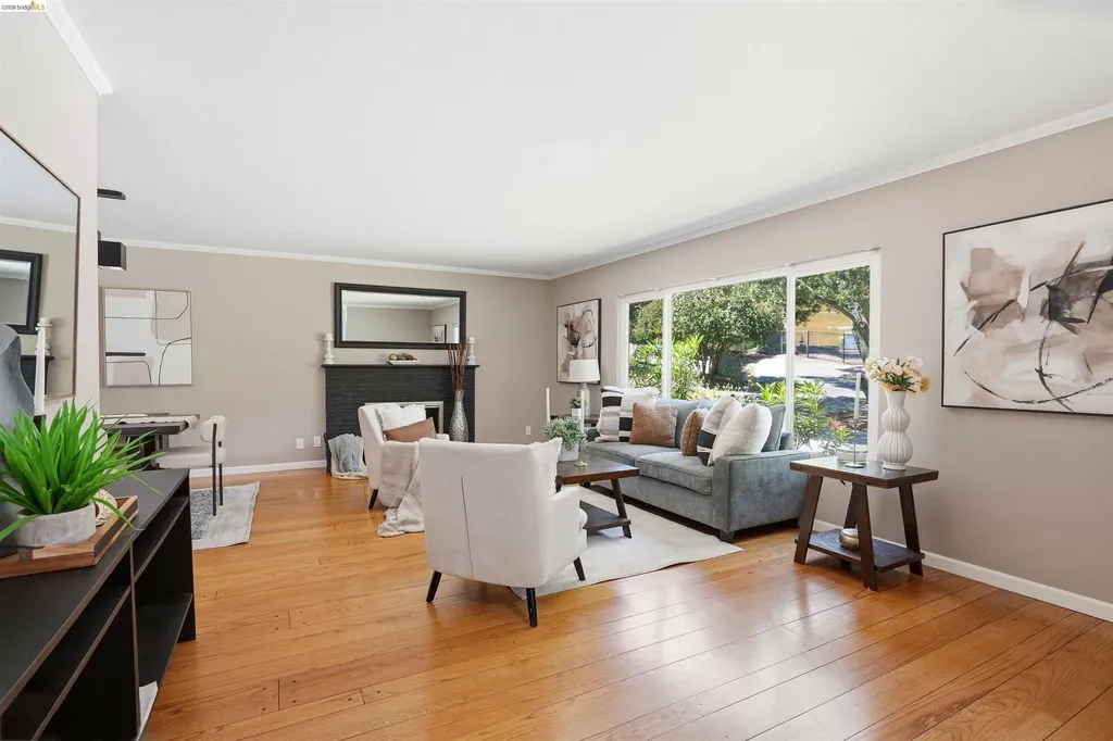 4500 Oak Hill Road Oakland CA 94605