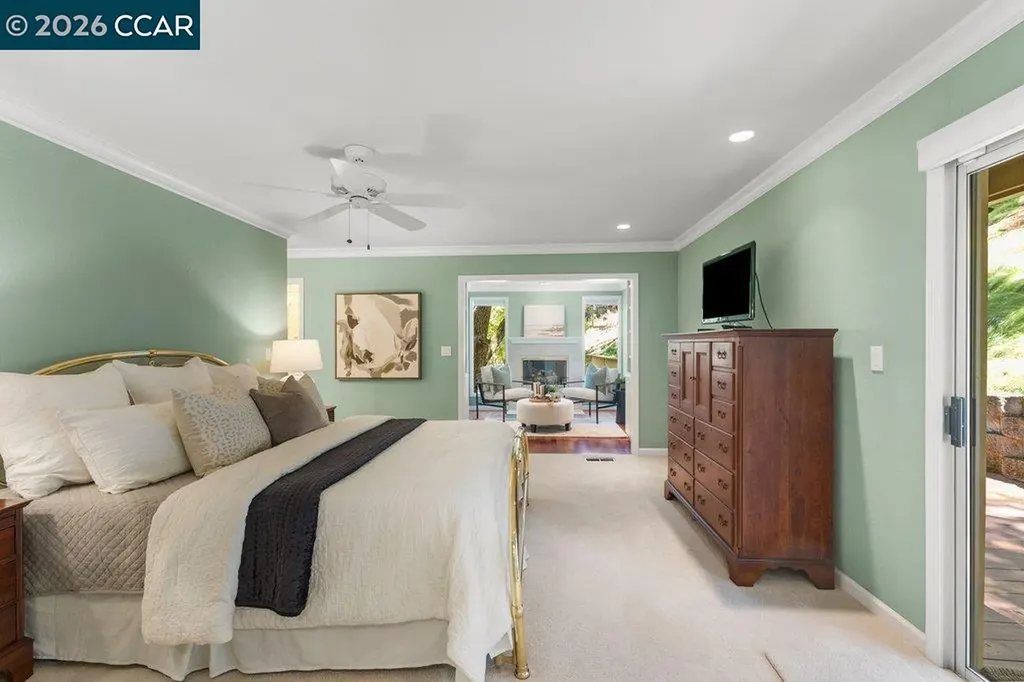 50 Altarinda Drive Orinda CA 94563
