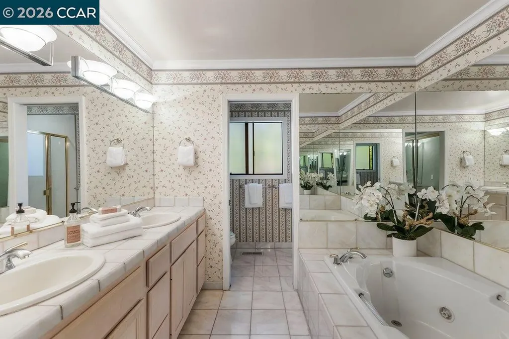 50 Altarinda Drive Orinda CA 94563