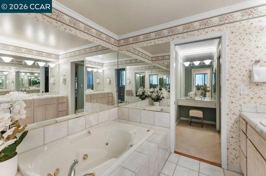 50 Altarinda Drive Orinda CA 94563
