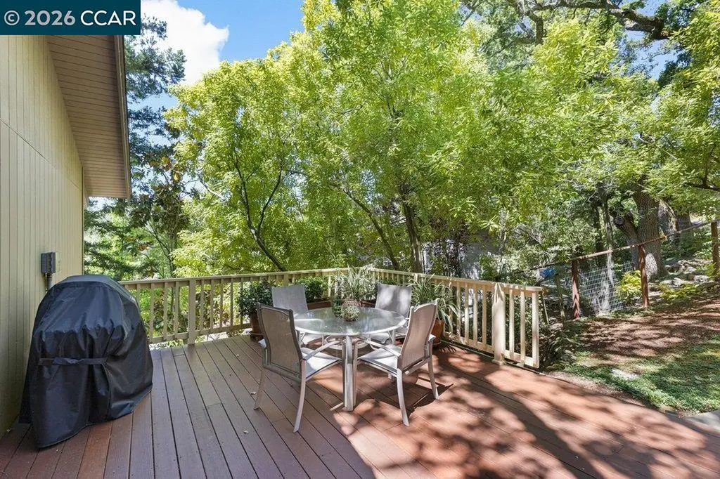 50 Altarinda Drive Orinda CA 94563