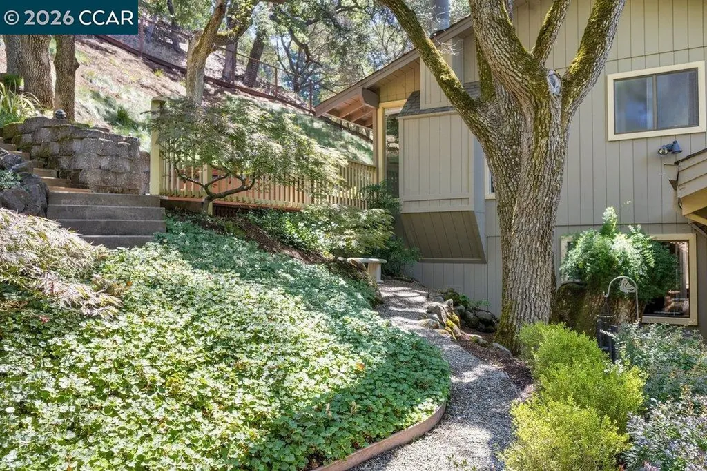 50 Altarinda Drive Orinda CA 94563