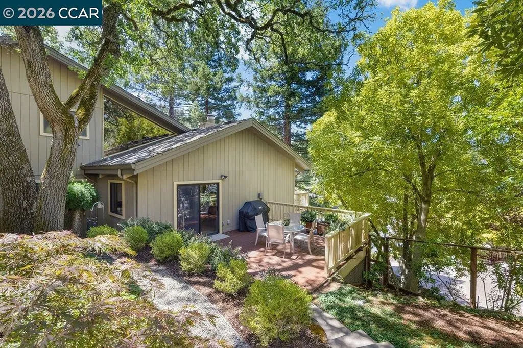 50 Altarinda Drive Orinda CA 94563