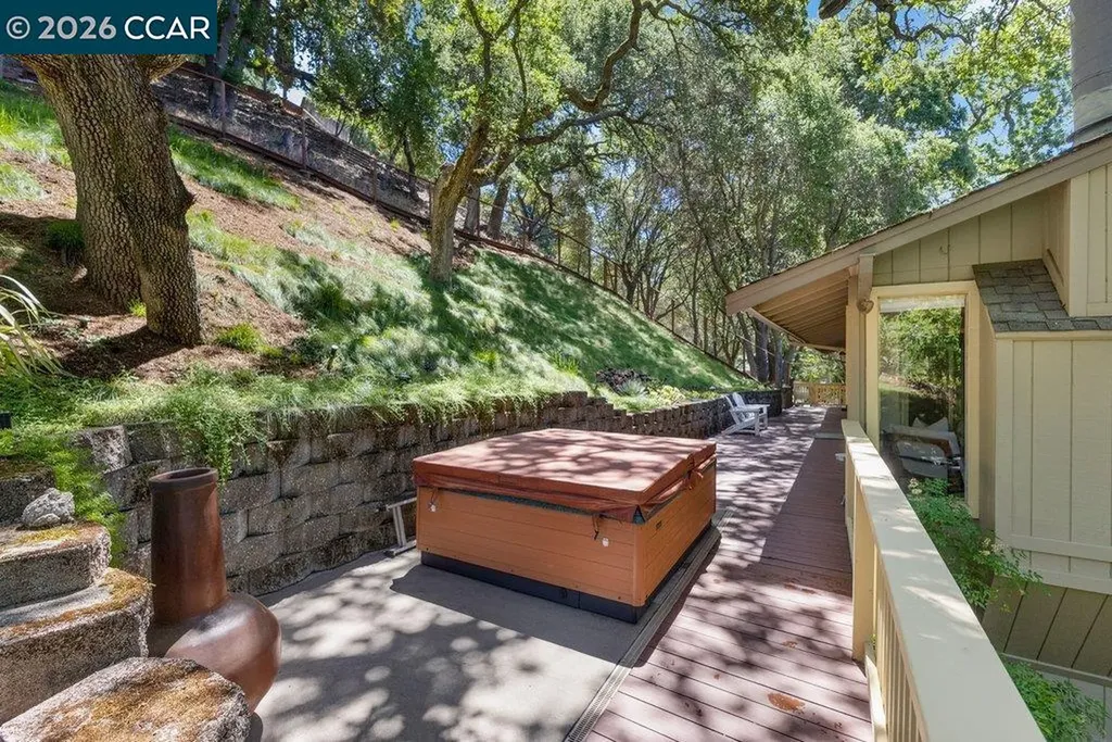 50 Altarinda Drive Orinda CA 94563