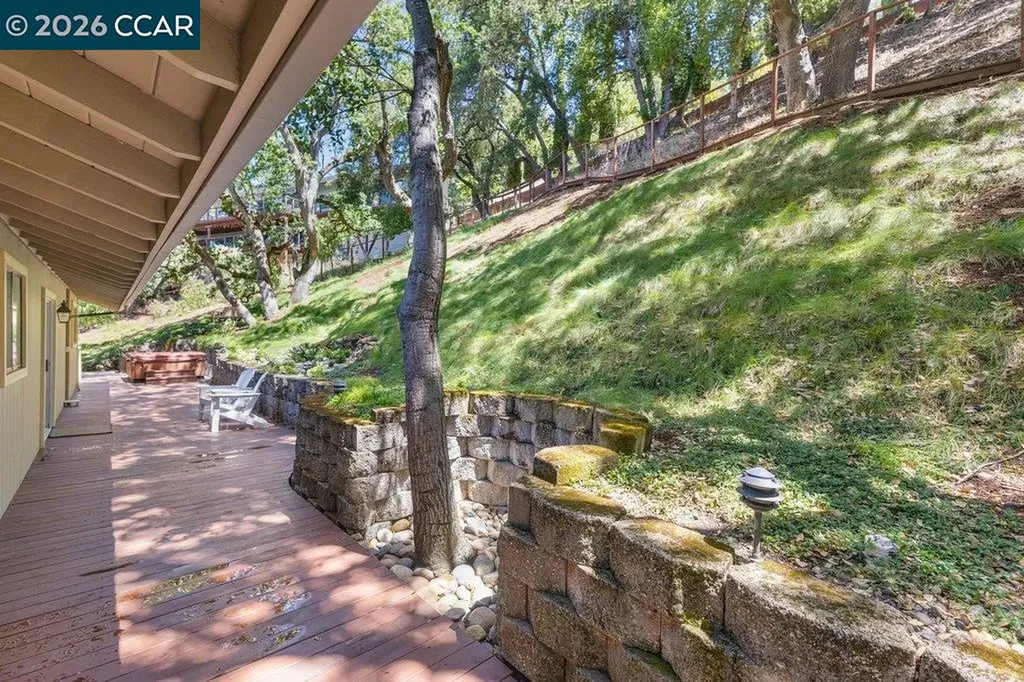 50 Altarinda Drive Orinda CA 94563