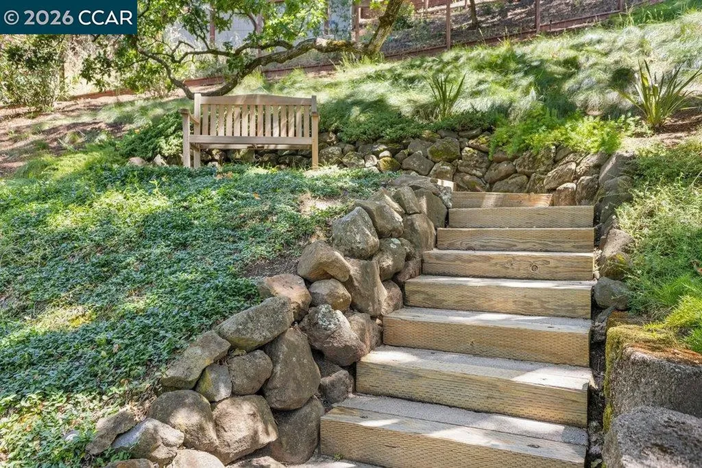 50 Altarinda Drive Orinda CA 94563