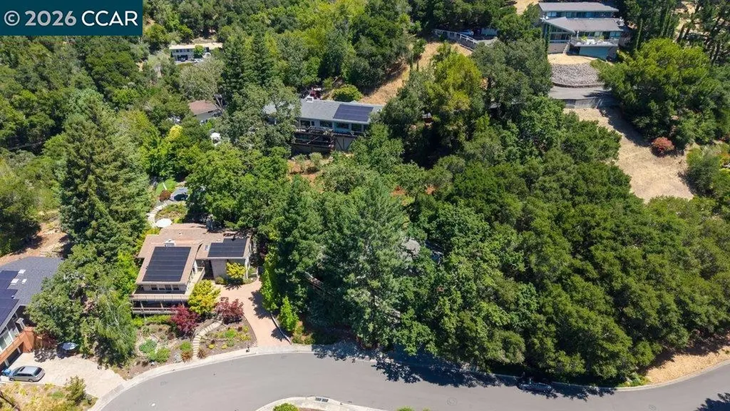 50 Altarinda Drive Orinda CA 94563