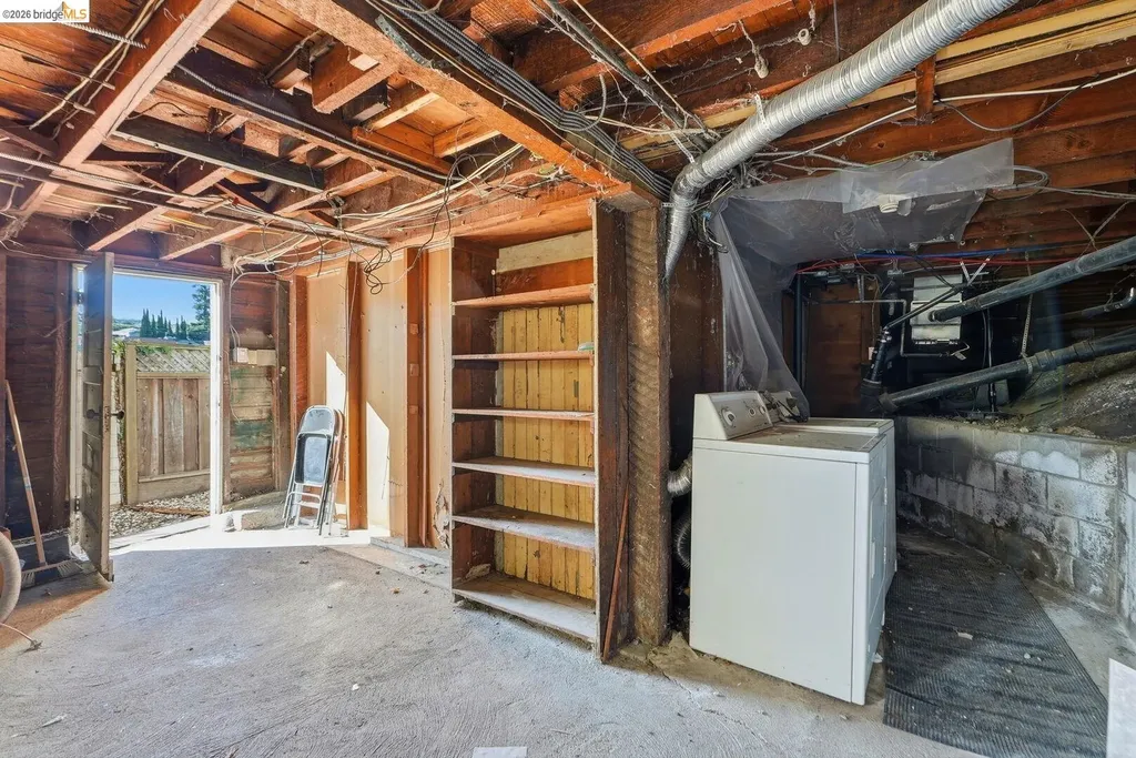 5320 El Camile Avenue Oakland CA 94619