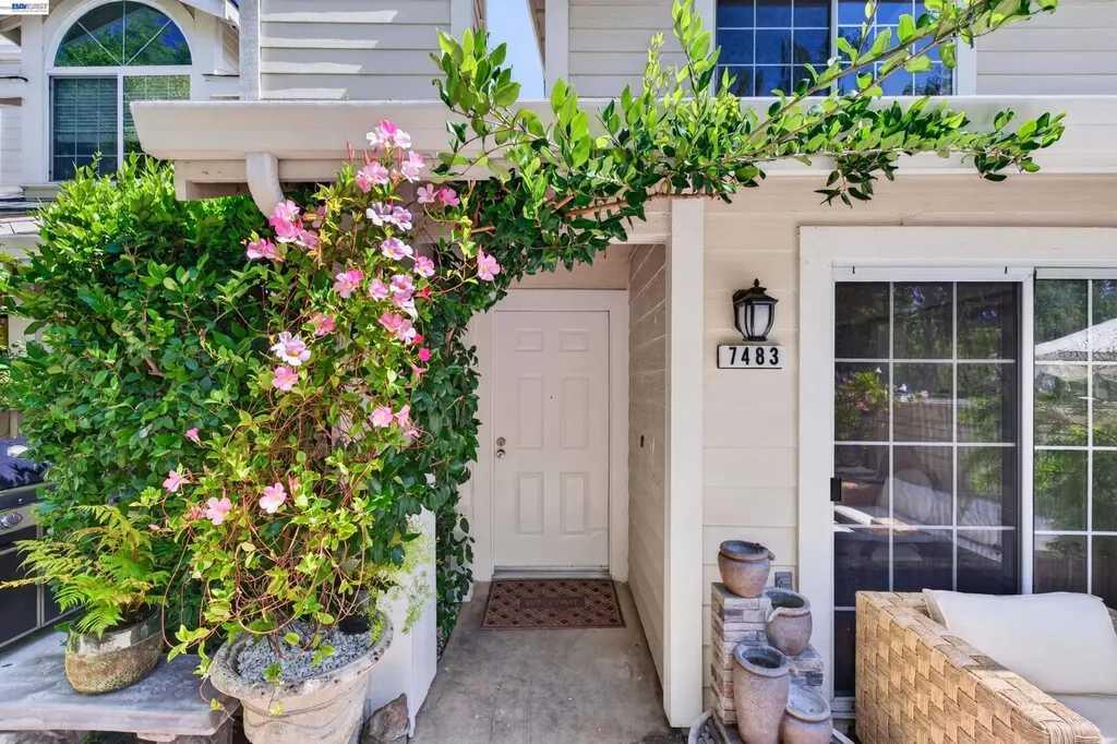 7483 Stonedale Drive Pleasanton CA 94588