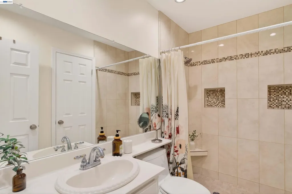 7483 Stonedale Drive Pleasanton CA 94588