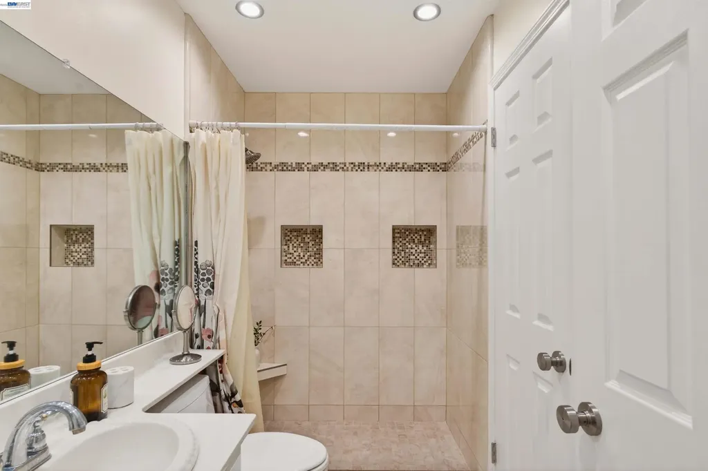 7483 Stonedale Drive Pleasanton CA 94588