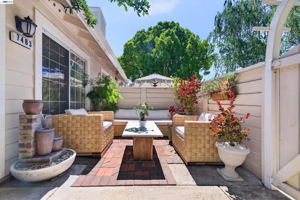 7483 Stonedale Drive Pleasanton CA 94588