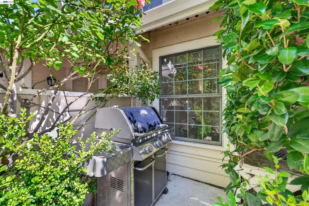7483 Stonedale Drive Pleasanton CA 94588
