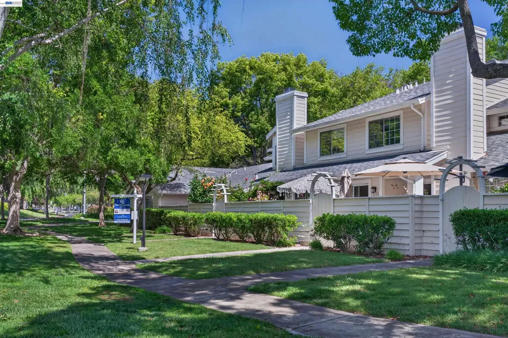 7483 Stonedale Drive Pleasanton CA 94588