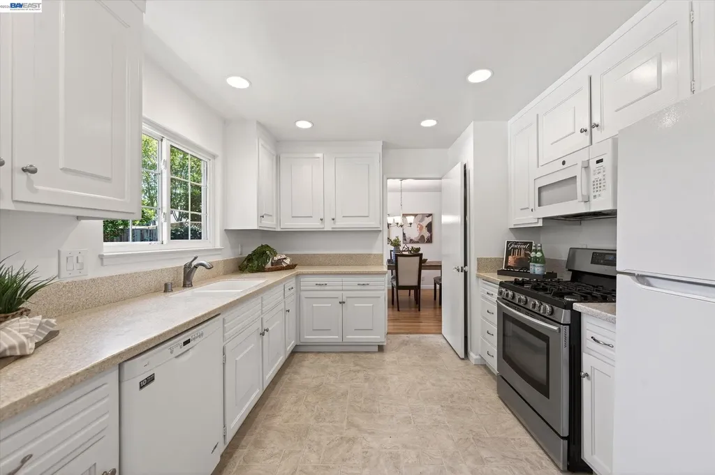 1719 Baywood Court Pleasanton CA 94566
