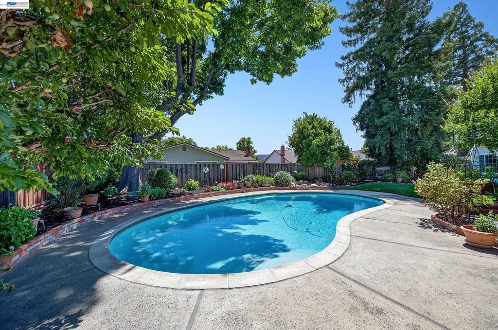 1719 Baywood Court Pleasanton CA 94566