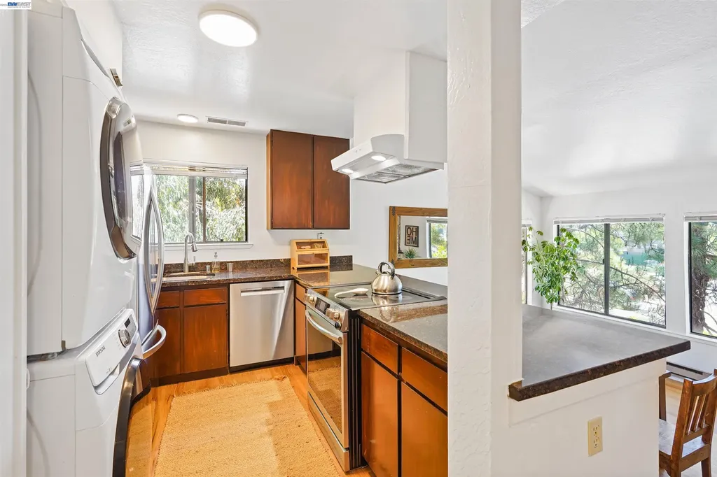 3501 35th Avenue Oakland CA 94619