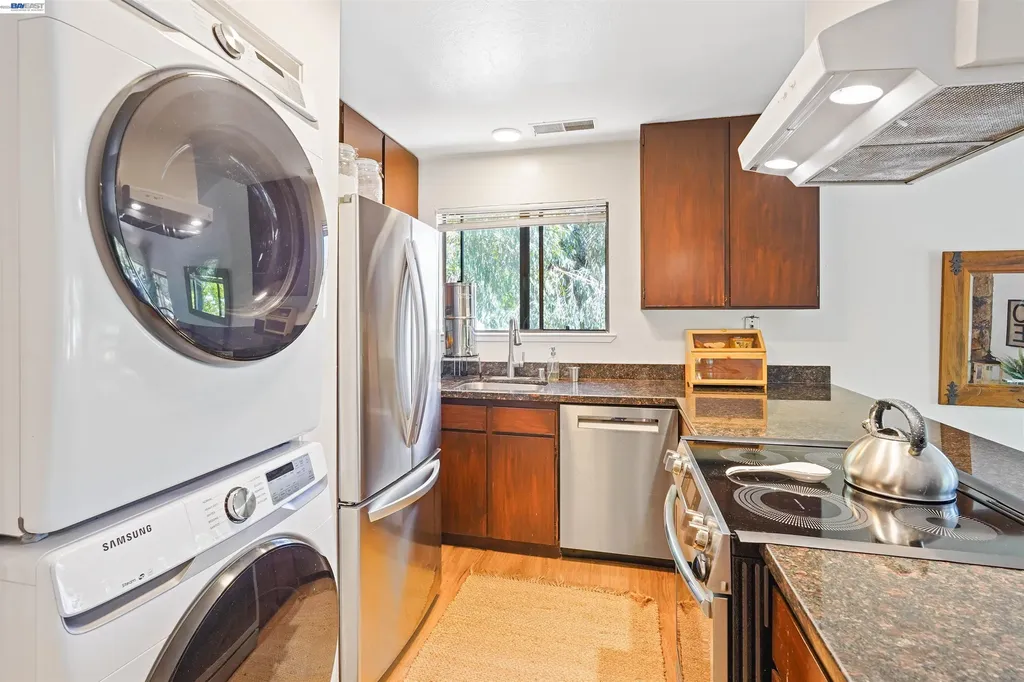 3501 35th Avenue Oakland CA 94619