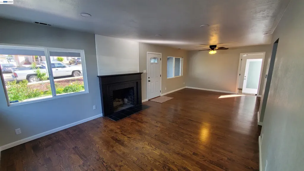 1210 Highland Boulevard Hayward CA 94542
