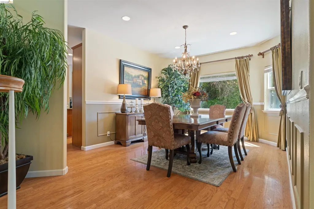 628 Stanley Lane El Sobrante CA 94803