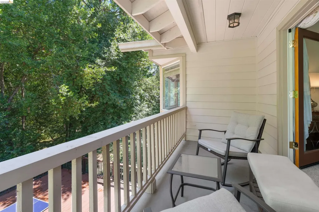 628 Stanley Lane El Sobrante CA 94803