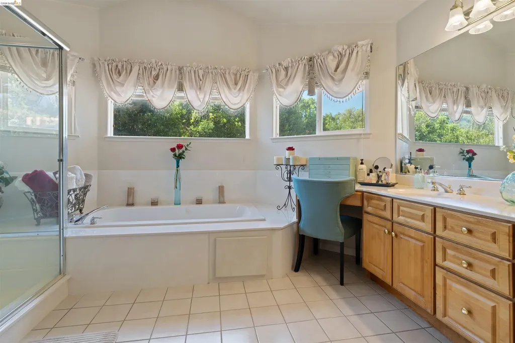 628 Stanley Lane El Sobrante CA 94803