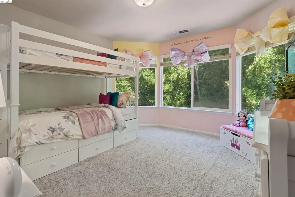 628 Stanley Lane El Sobrante CA 94803