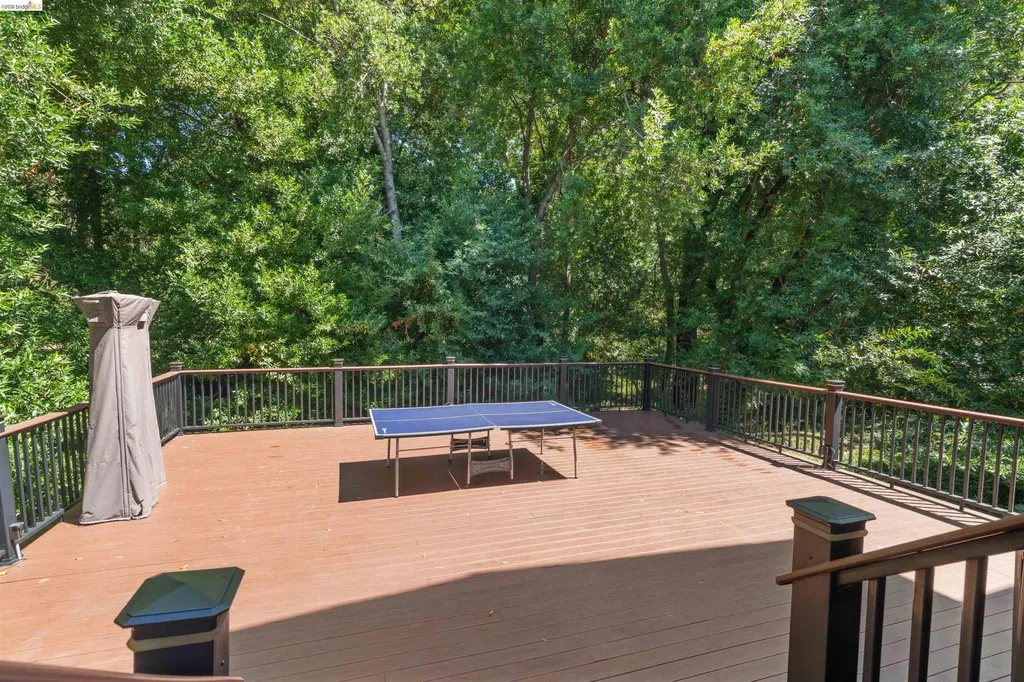 628 Stanley Lane El Sobrante CA 94803