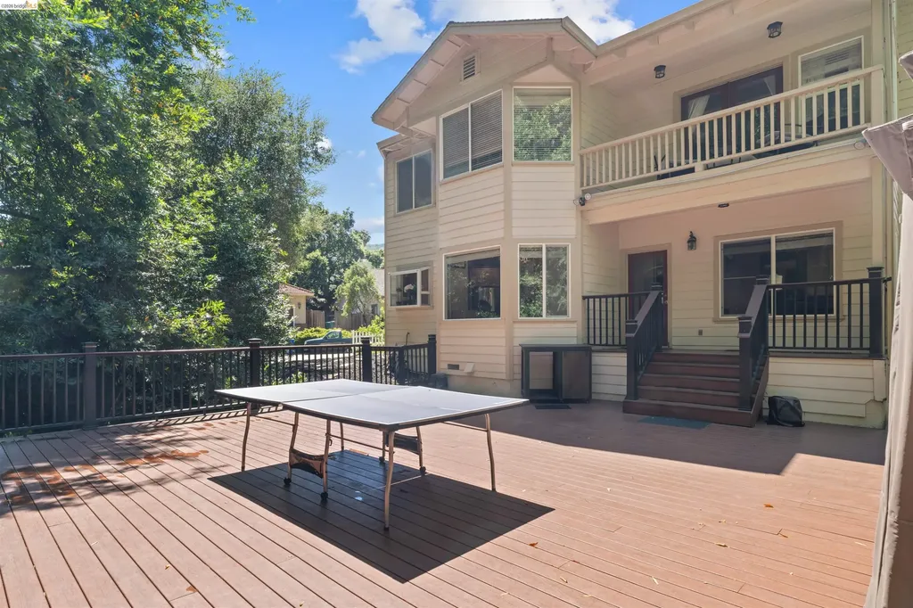 628 Stanley Lane El Sobrante CA 94803