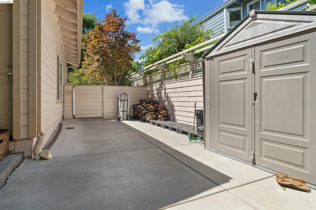 628 Stanley Lane El Sobrante CA 94803