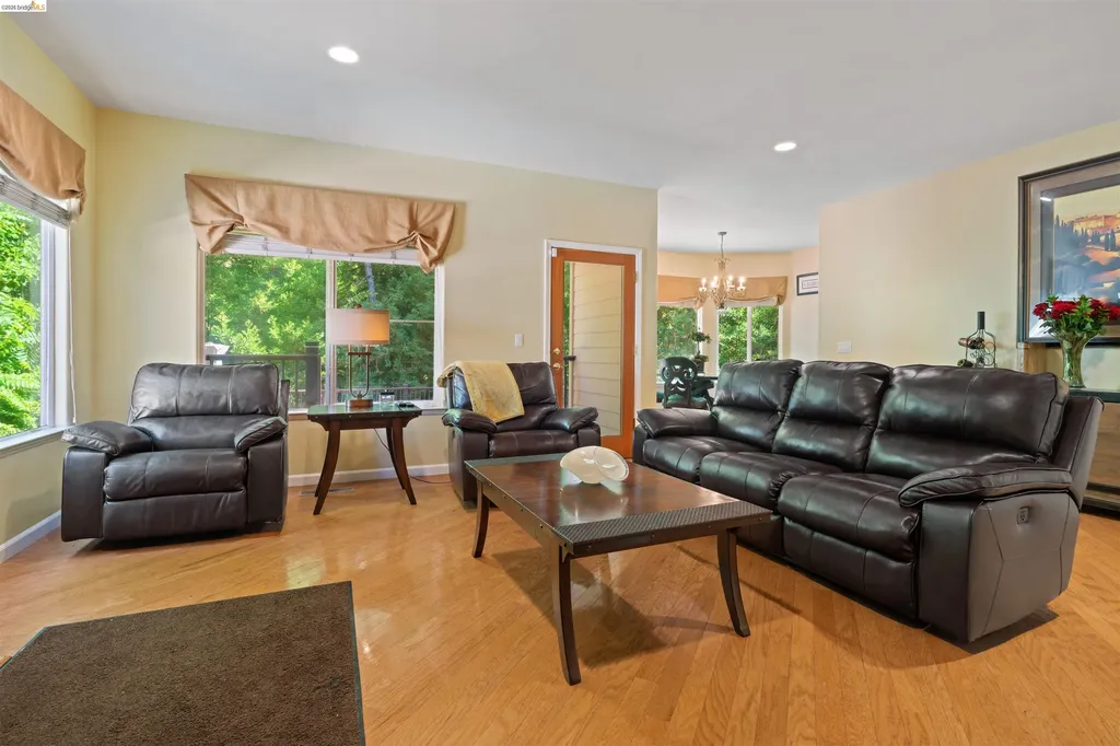 628 Stanley Lane El Sobrante CA 94803