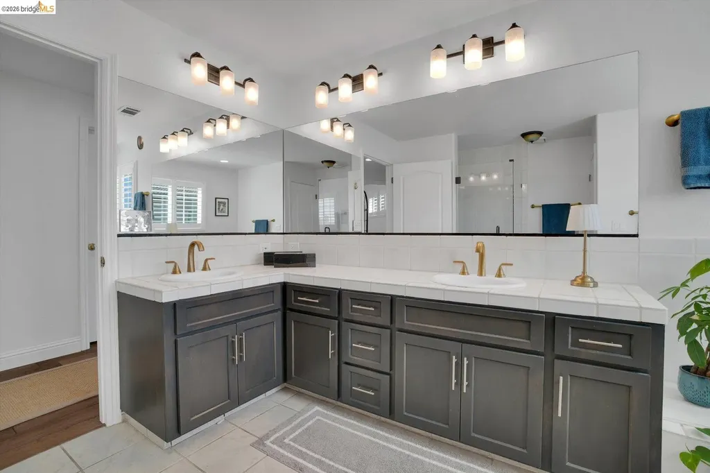 5530 Edgeview Drive Discovery Bay CA 94505