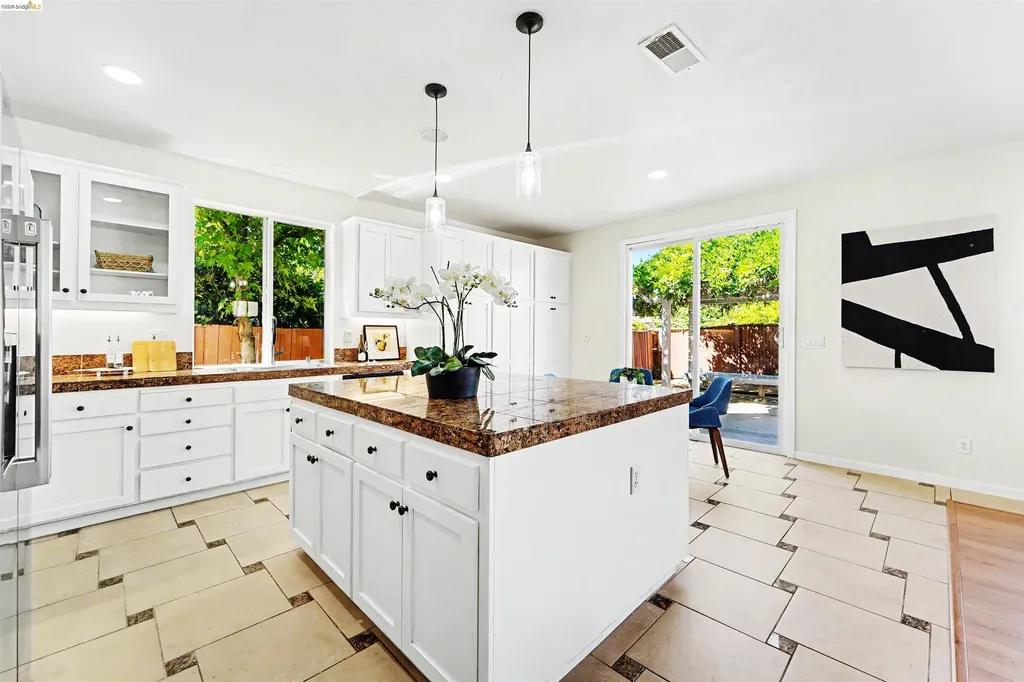2401 Silveria Way Antioch CA 94531