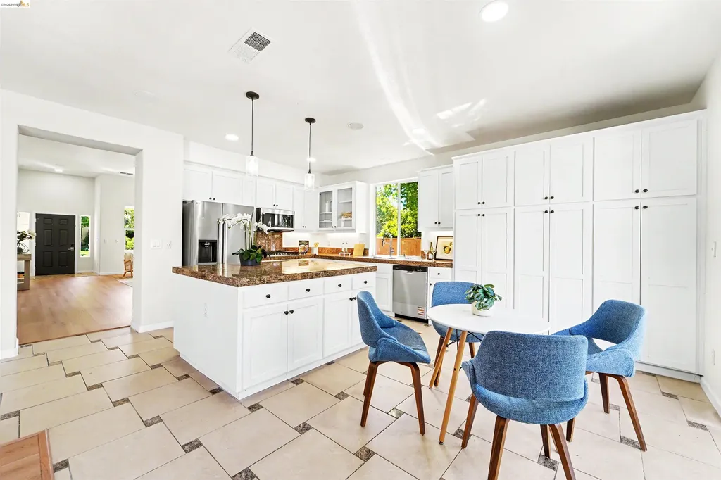 2401 Silveria Way Antioch CA 94531