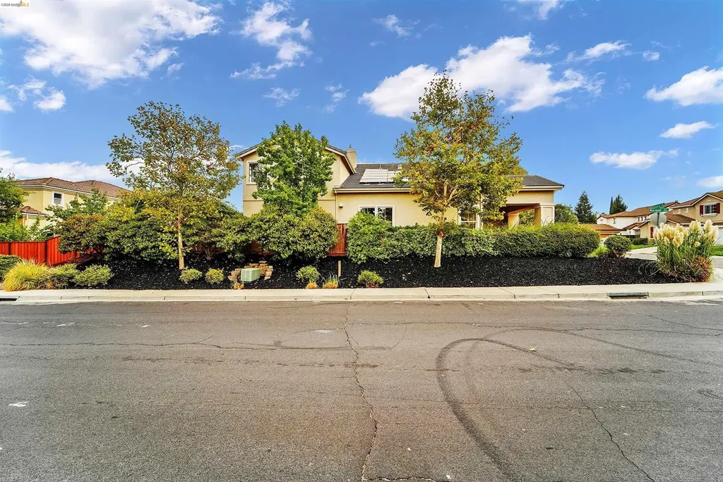 2401 Silveria Way Antioch CA 94531