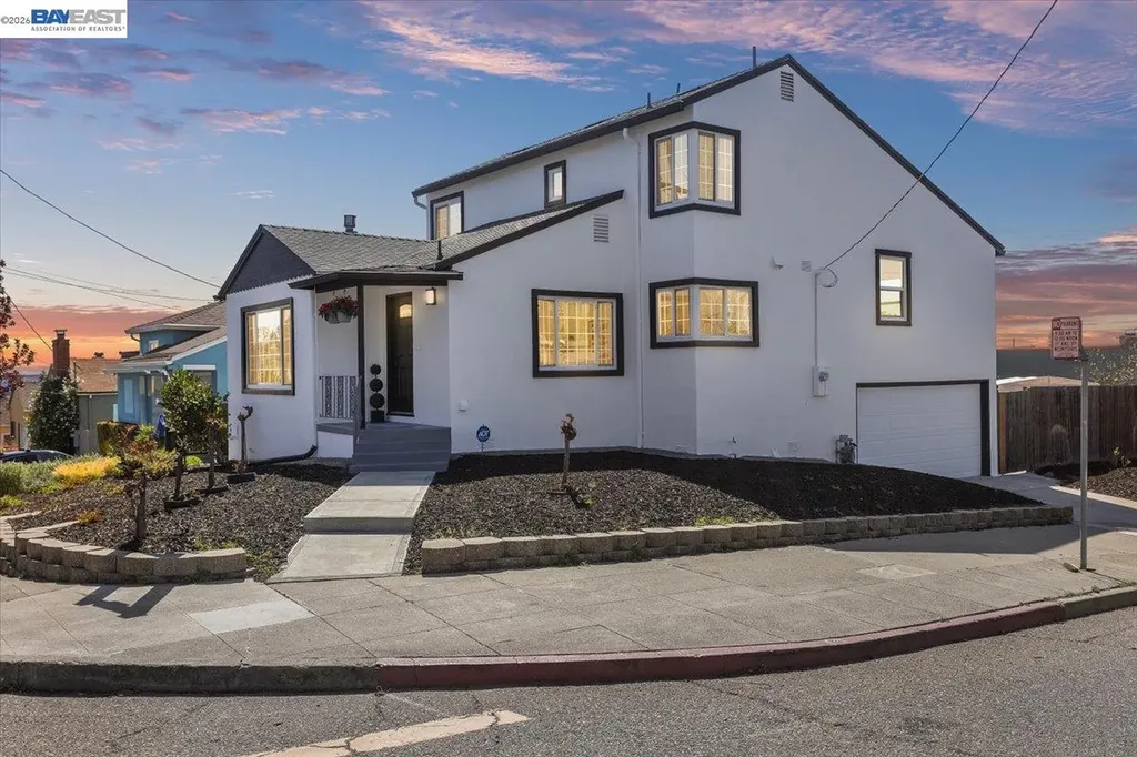 5301 Brann Street Oakland CA 94619
