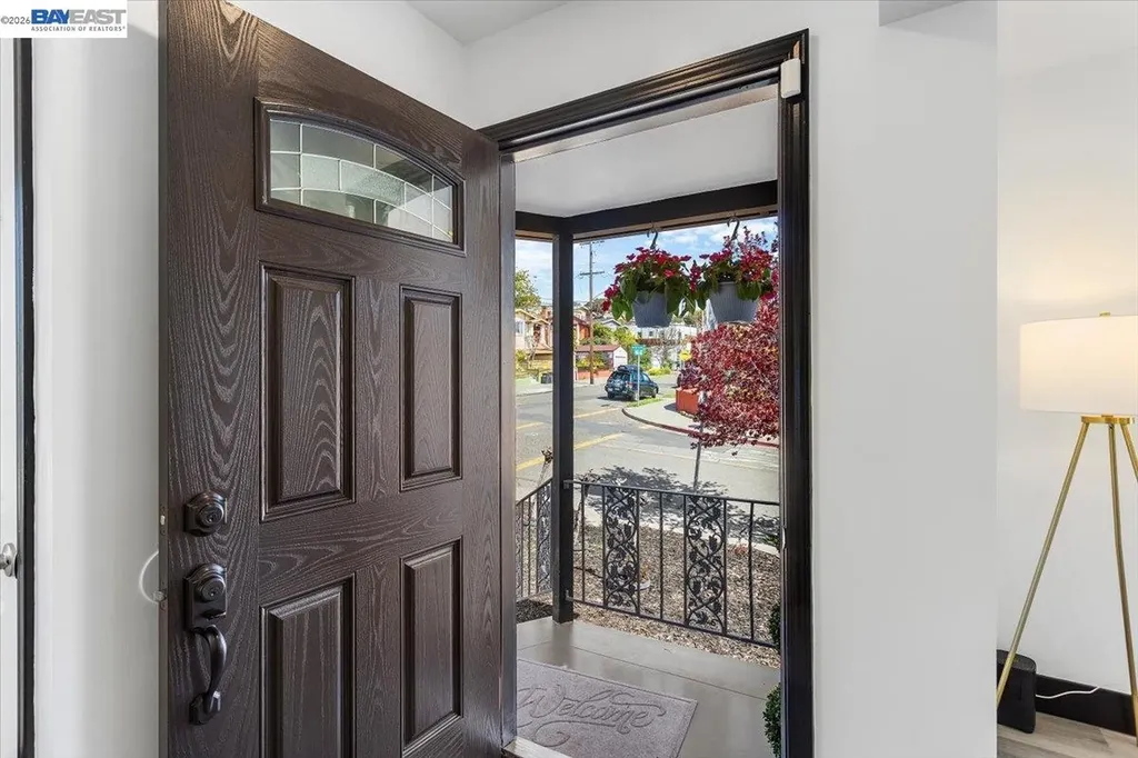 5301 Brann Street Oakland CA 94619
